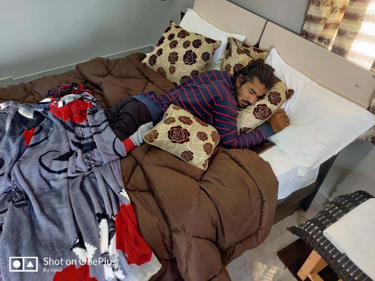 Lee Homestay Hampi Zewnętrze zdjęcie