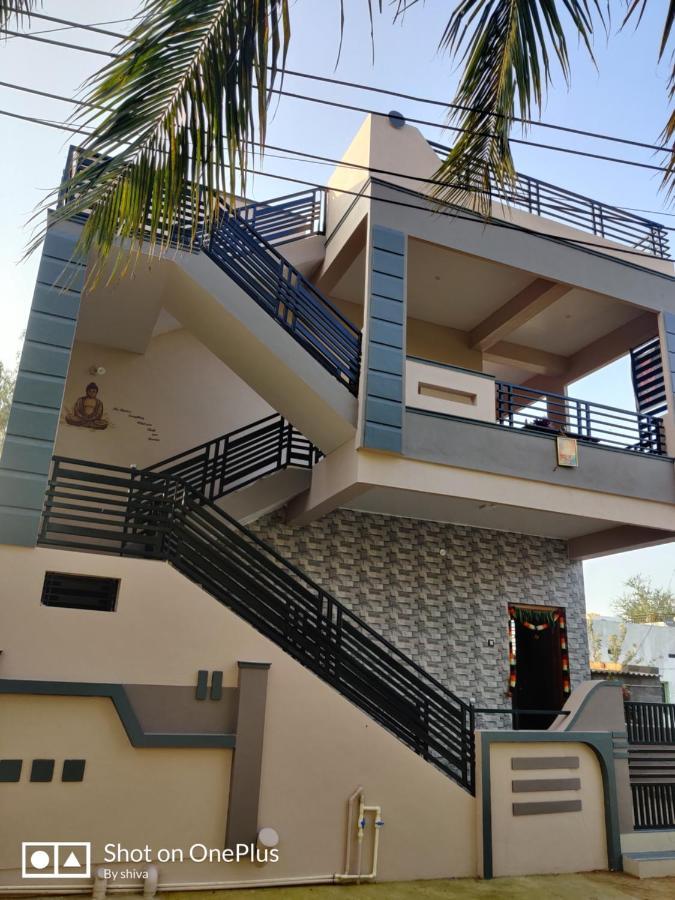Lee Homestay Hampi Zewnętrze zdjęcie