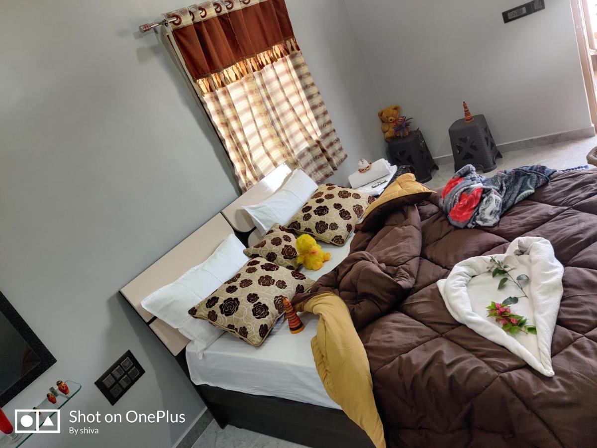 Lee Homestay Hampi Zewnętrze zdjęcie