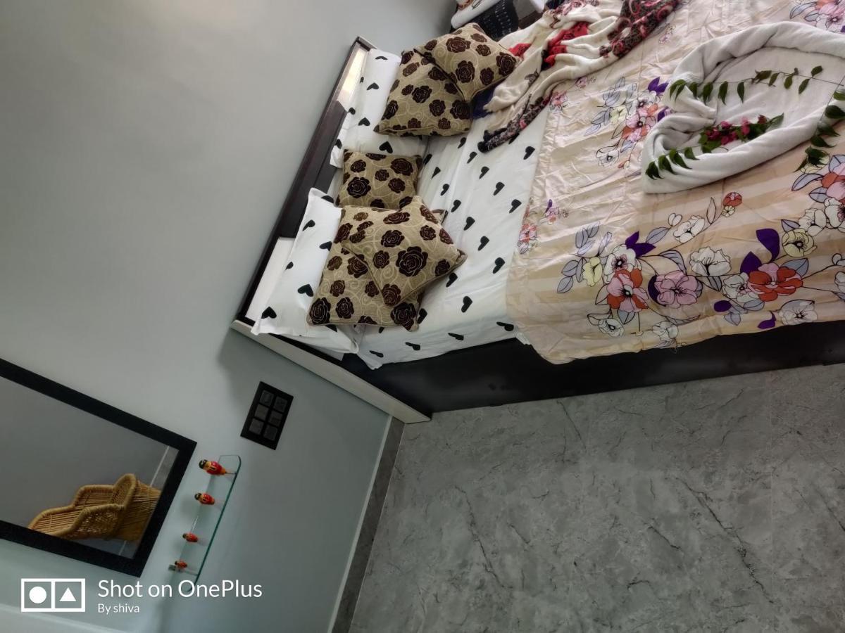 Lee Homestay Hampi Zewnętrze zdjęcie