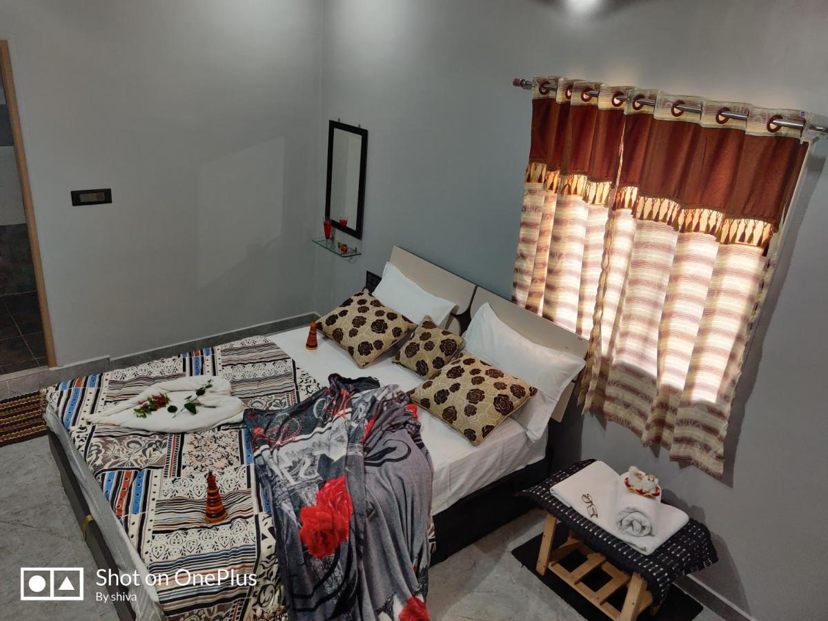 Lee Homestay Hampi Zewnętrze zdjęcie