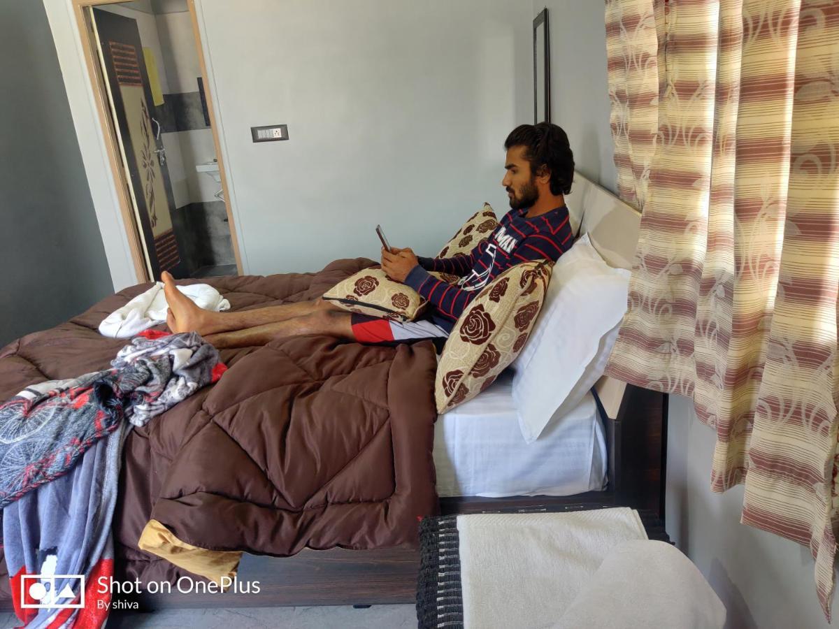 Lee Homestay Hampi Zewnętrze zdjęcie